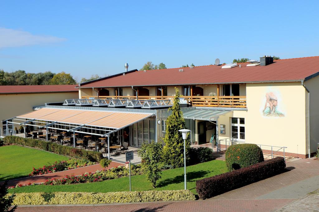 Land-Gut-Hotel Seeblick Klietz Exterior photo
